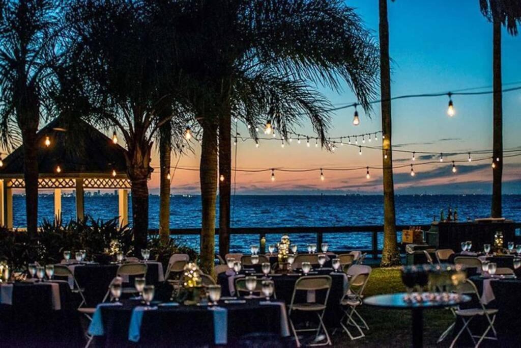 Sea Breeze, Studio 510, Beach Steps Away!+Pool+Wifi ラスキン エクステリア 写真
